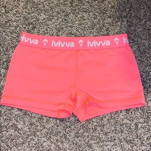 Ivivva booty shorts